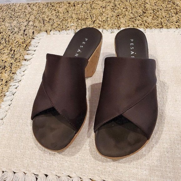 Pesaro Cork Wedge Platform Slip On Shoes Dark Brown ~ Size 7 1/2 - Picture 2 of 5